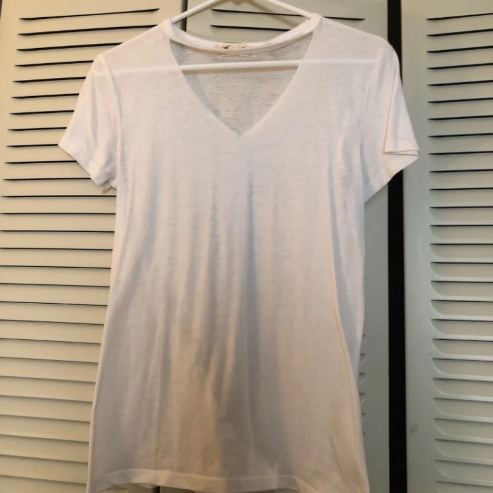 Hollister v cutout shirt